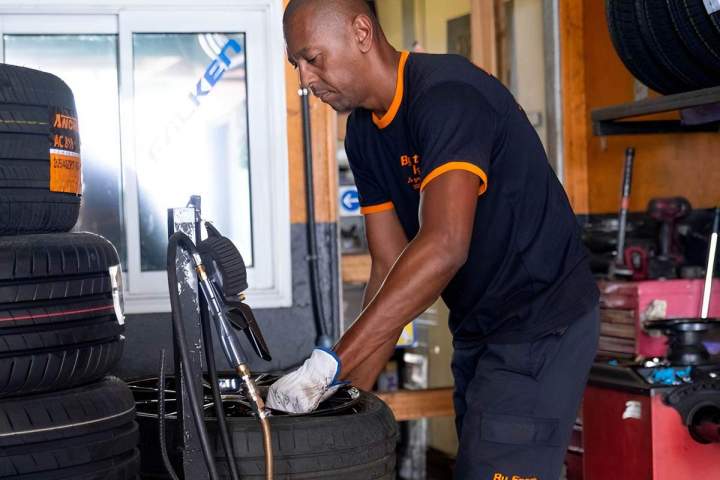 Assurez l’équilibrage précis des pneus de votre véhicule 