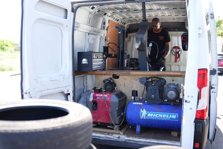Service de montage de pneus à domicile Saint-Leu
